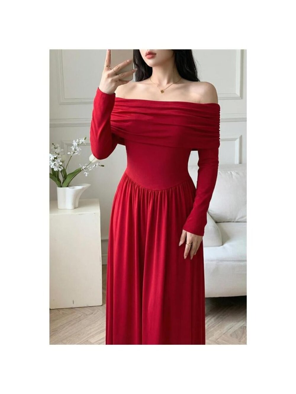 Off-Shoulder Ruched Bodycon Maxi Dress - Picture 3 of 8